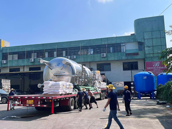 60噸純水設(shè)備,純水系統(tǒng),純化水設(shè)備 60噸純水設(shè)備,純水系統(tǒng),純化水設(shè)備