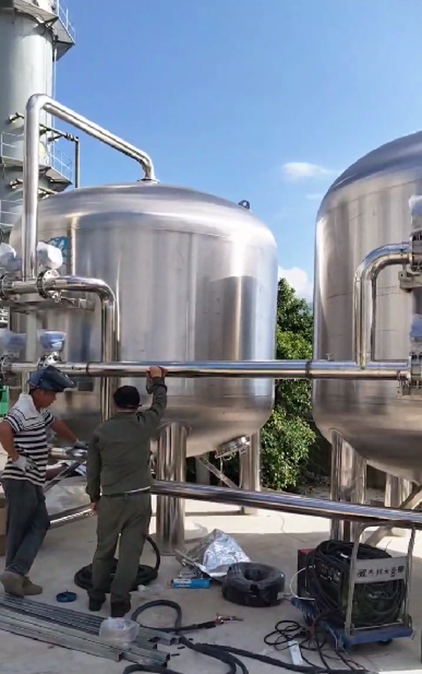 60噸純水設(shè)備,純水系統(tǒng),純化水設(shè)備 60噸純水設(shè)備,純水系統(tǒng),純化水設(shè)備