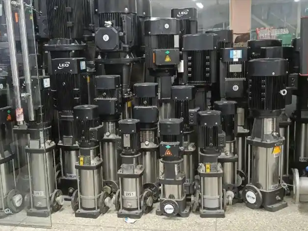 純水設(shè)備水泵,純水設(shè)備廠家,工業(yè)純水設(shè)備  純水設(shè)備水泵,純水設(shè)備廠家,工業(yè)純水設(shè)備